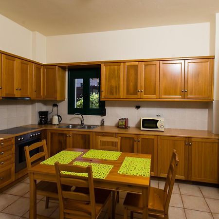 Villa Eleni Asprouliánoi Exteriér fotografie